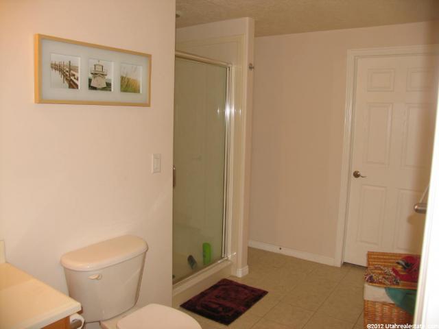 8610 S Ida Ln, Sandy, UT 84093 — photo 11