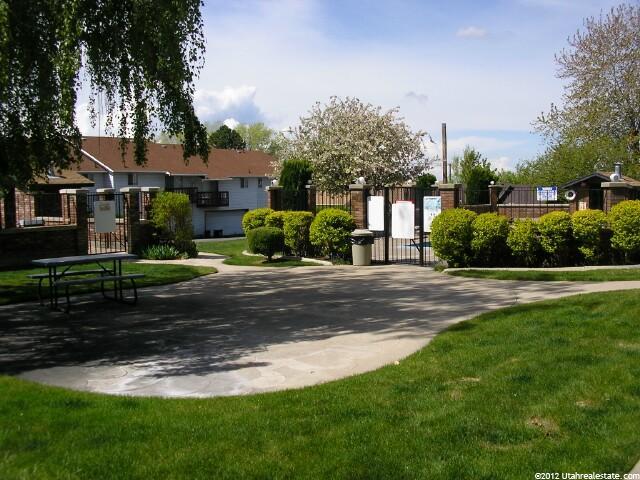 5545 S 2100 W #A-6, Roy, UT 84067 — photo 10