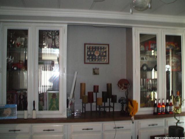 315 E Excalibur St, North Salt Lake, UT 84054 — photo 2