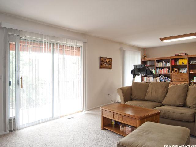 4650 S 3075 E, Holladay, UT 84117 — photo 10