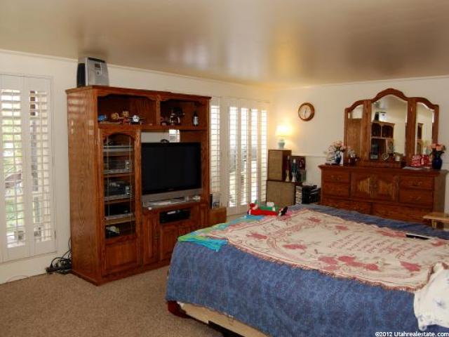 4131 S Lakeview Dr, Ogden, UT 84403 — photo 5