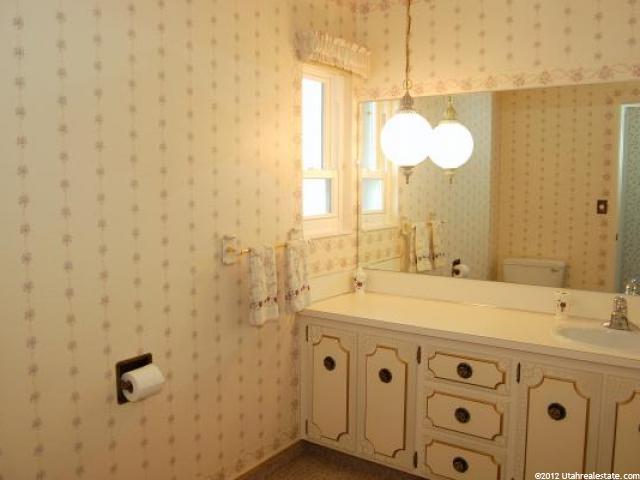 4131 S Lakeview Dr, Ogden, UT 84403 — photo 7