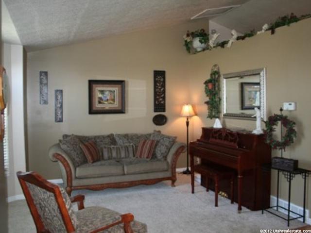 2115 S 800 E, Clearfield, UT 84015 — photo 2