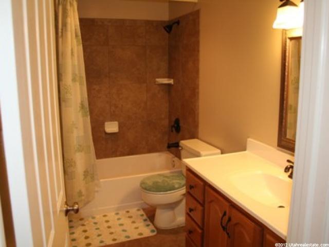 2115 S 800 E, Clearfield, UT 84015 — photo 9