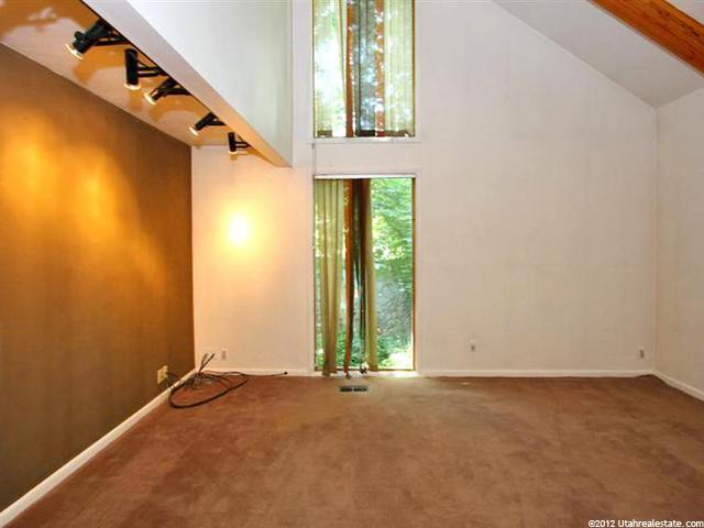 2662 E 6200 S, Holladay, UT 84121 — photo 8