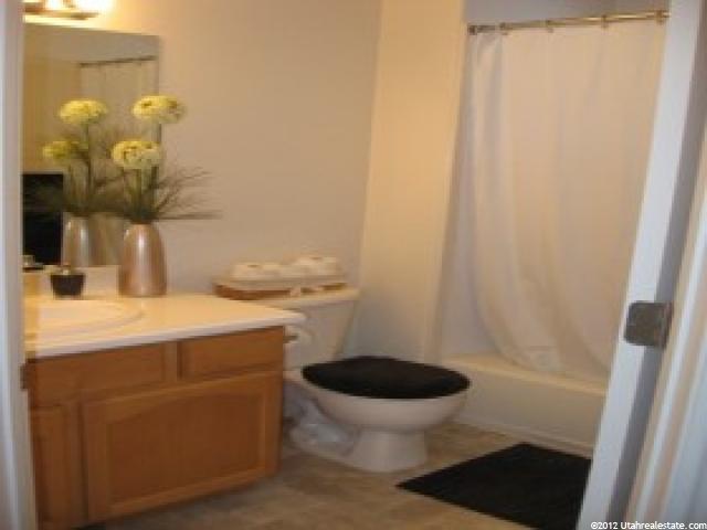 6033 S 3850 W, Roy, UT 84067 — photo 2