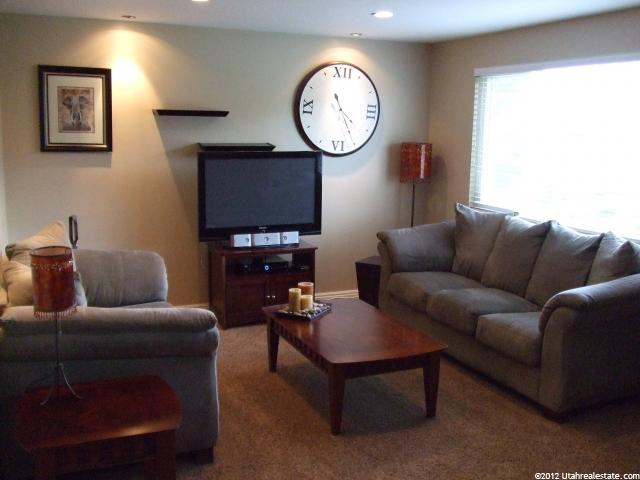 10298 S 535 E, Sandy, UT 84070 — photo 2