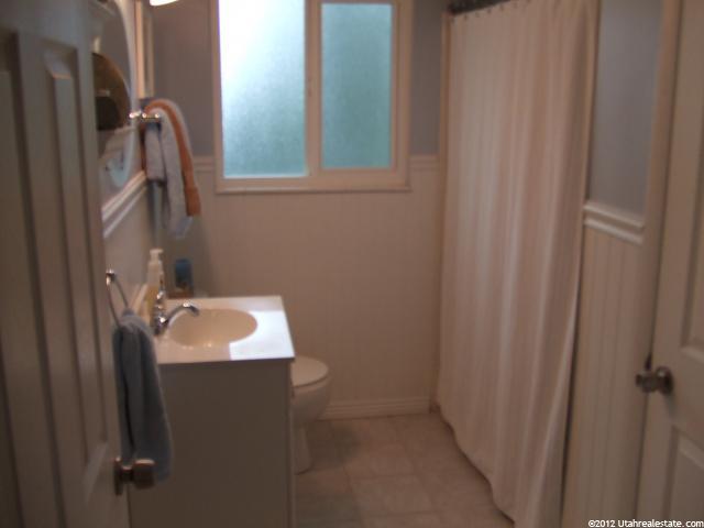 10298 S 535 E, Sandy, UT 84070 — photo 4