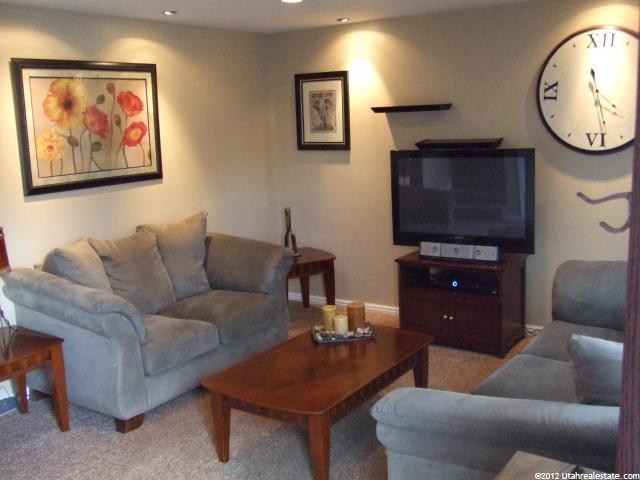 10298 S 535 E, Sandy, UT 84070 — photo 7