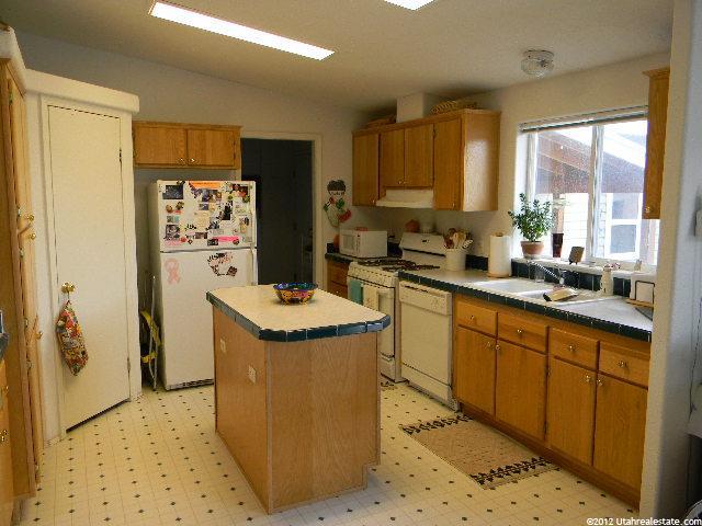 443 E 2200 S, Francis, UT 84036 — photo 6