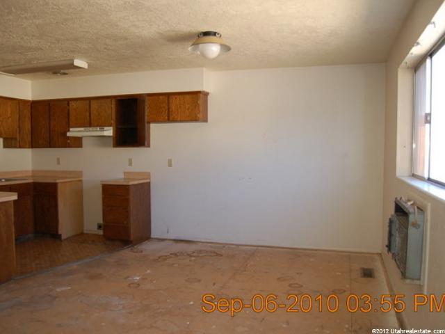 120 W 100 S #10, Tremonton, UT 84337 — photo 8