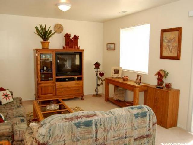 4135 W 4700 S, Roy, UT 84067 — photo 9