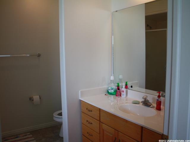 419 S 700 E, Hyrum, UT 84319 — photo 9