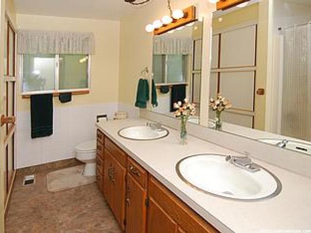 296 E 3250 N, North Ogden, UT 84414 — photo 6