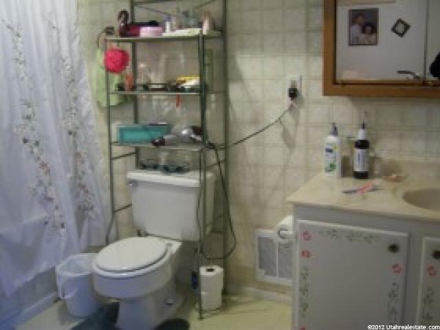 512 S 2150 W, Vernal, UT 84078 — photo 10