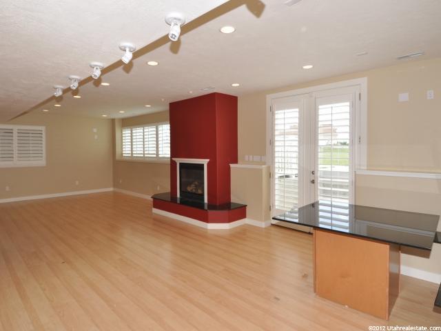 395 E Premier Ln, Grantsville, UT 84029 — photo 4
