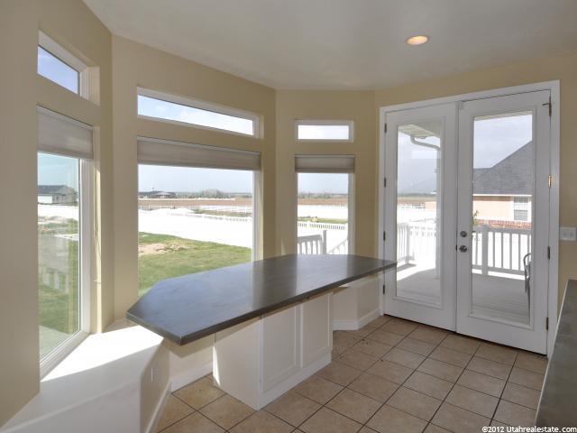 395 E Premier Ln, Grantsville, UT 84029 — photo 8