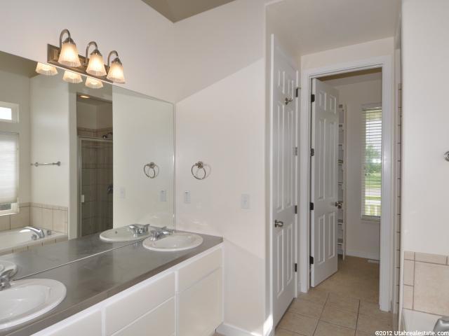 395 E Premier Ln, Grantsville, UT 84029 — photo 9