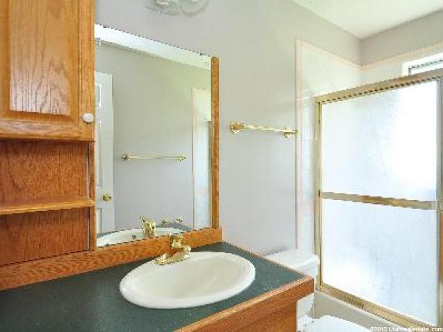 645 W Gentile, Layton, UT 84041 — photo 8