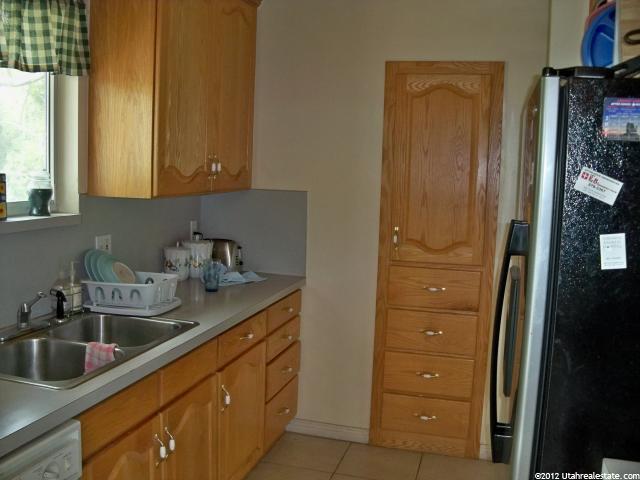 1009 E Buchnell Dr, Sandy, UT 84070 — photo 3