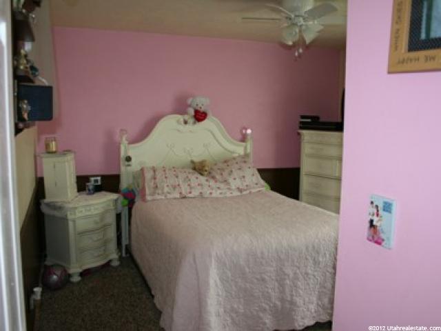 594 W 2050 N, West Bountiful, UT 84087 — photo 8