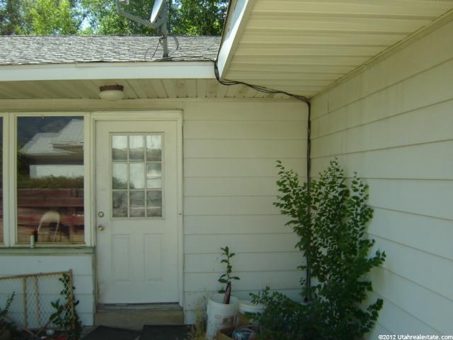 561 E Kirk N, Layton, UT 84041 — photo 2