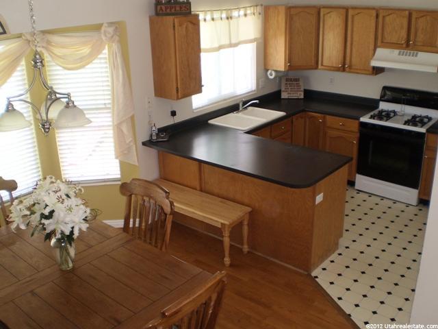 445 S 925 E, Layton, UT 84041 — photo 3