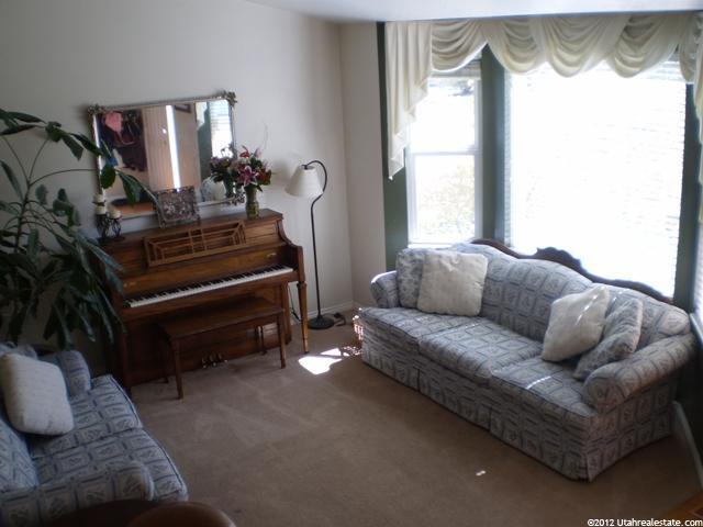 445 S 925 E, Layton, UT 84041 — photo 4