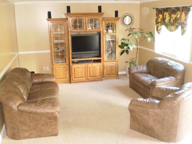 445 S 925 E, Layton, UT 84041 — photo 5
