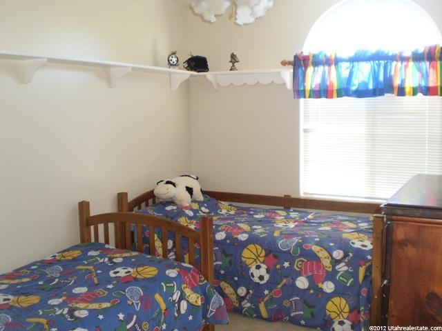 445 S 925 E, Layton, UT 84041 — photo 8