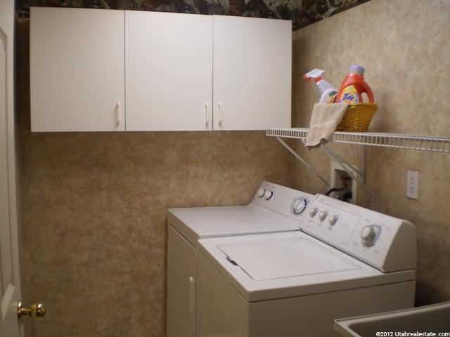 445 S 925 E, Layton, UT 84041 — photo 9