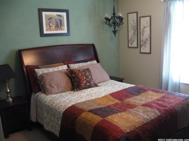 572 E 1850 N, North Ogden, UT 84414 — photo 8