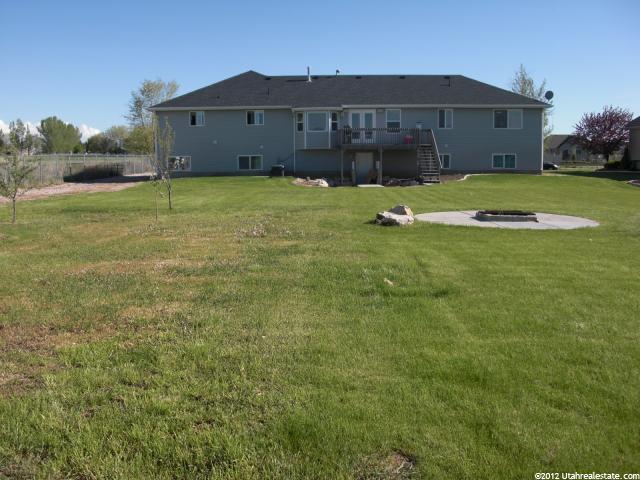 3252 W 1600 N, Clinton, UT 84015 — photo 9