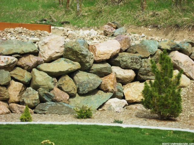 628 E Cove St, Providence, UT 84332 — photo 6