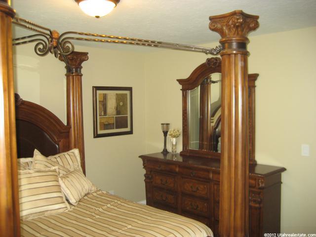 628 E Cove St, Providence, UT 84332 — photo 9