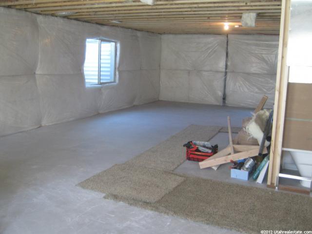 753 S 1075 W, Clearfield, UT 84015 — photo 7