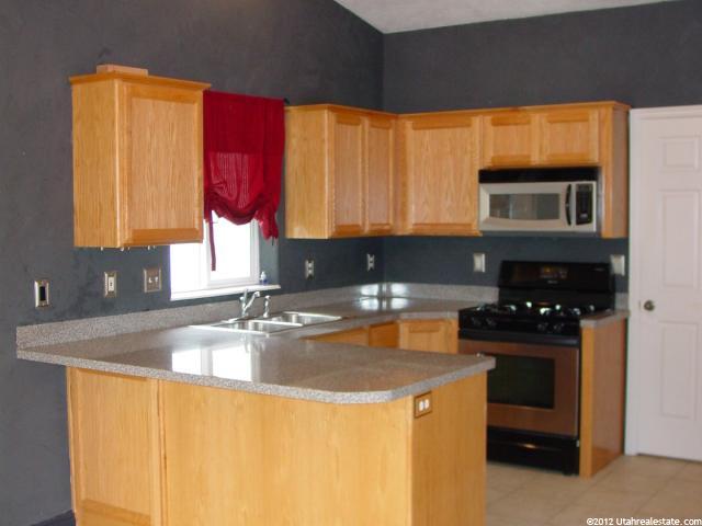 165 S Center, Hyrum, UT 84319 — photo 6
