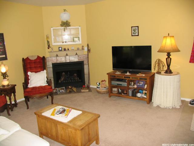 820 E 3990 S #B, Murray, UT 84107 — photo 2
