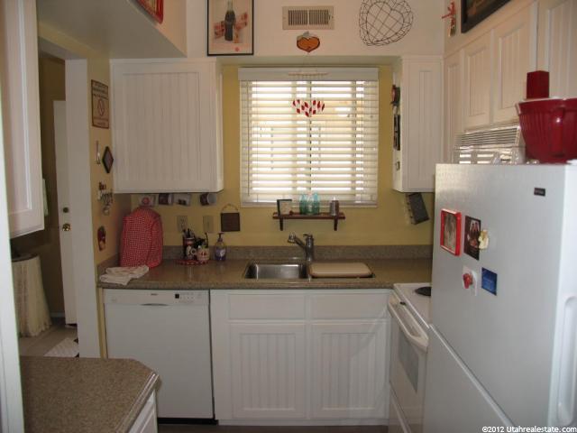 820 E 3990 S #B, Murray, UT 84107 — photo 6
