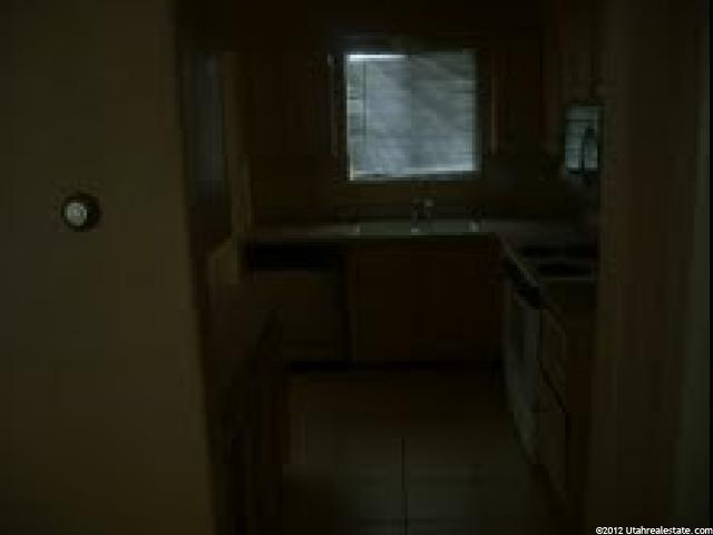 284 N 500 W, Clearfield, UT 84015 — photo 2