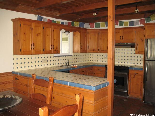3908 S 2175 E, Holladay, UT 84124 — photo 4