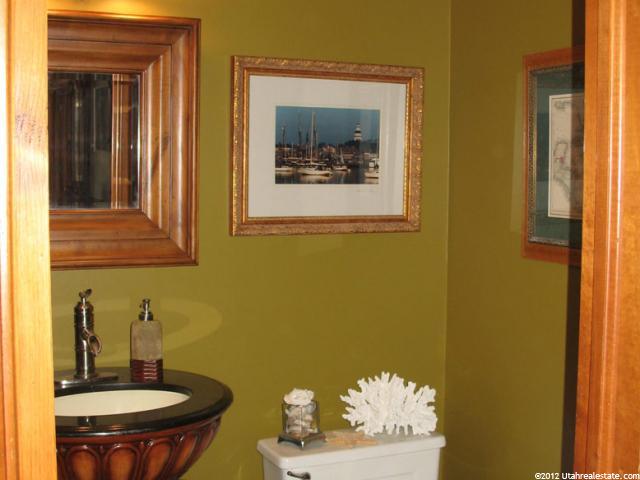 3908 S 2175 E, Holladay, UT 84124 — photo 5