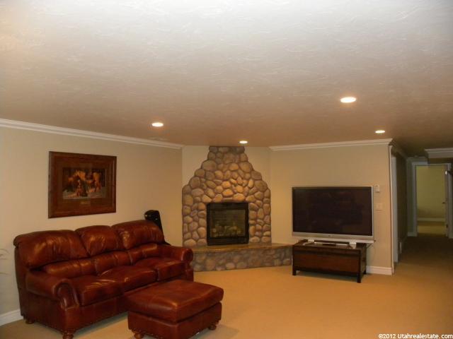 411 W Meadowbrook Ln, Providence, UT 84332 — photo 6