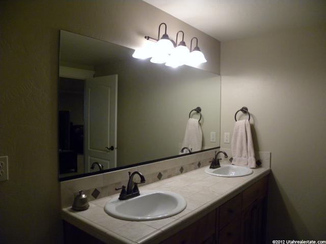 411 W Meadowbrook Ln, Providence, UT 84332 — photo 9