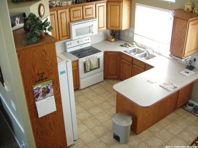 839 W 4100 S, Riverdale, UT 84405 — photo 3