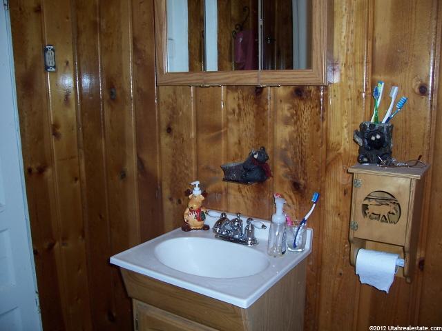 159 W 3rd St N, Bloomington, ID 83223 — photo 2