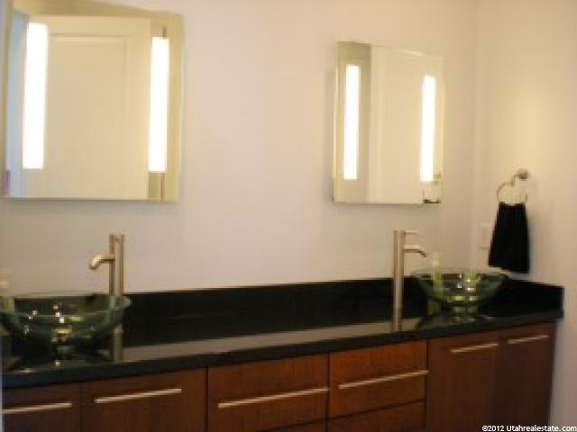 3868 S Bridlewood Dr, Bountiful, UT 84010 — photo 7