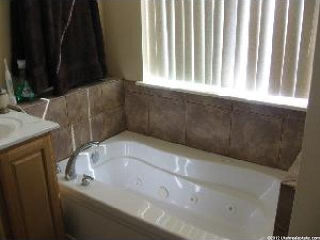 2178 E Village Crest Dr S, Draper, UT 84020 — photo 9