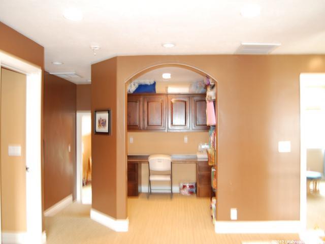 2911 S Foss Cir E, Bountiful, UT 84010 — photo 9
