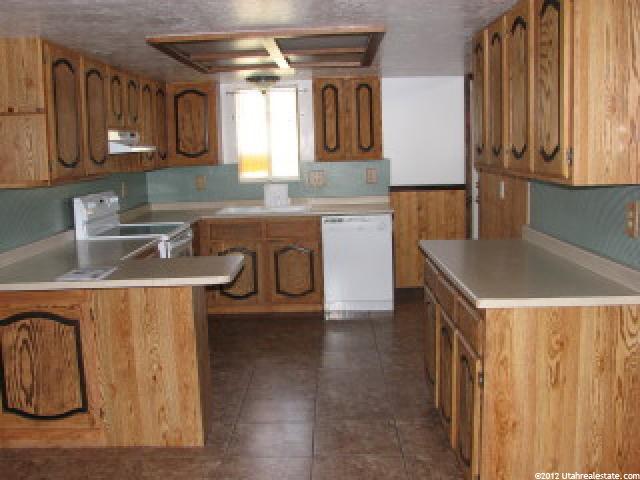 4213 N Iris Ave W, Mountain Green, UT 84050 — photo 5